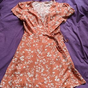 Printed wrap dress